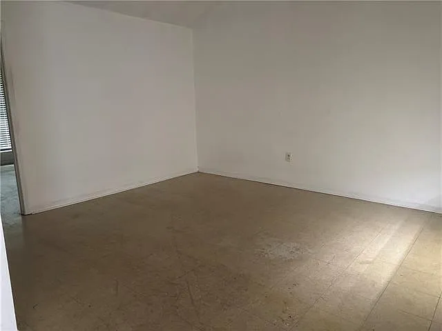 Building Photo - 13065 Quick Blvd #B