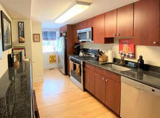 321 S 11th St #1, Philadelphia, PA 19107