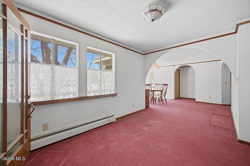 3rd image of 31 Robert Drive