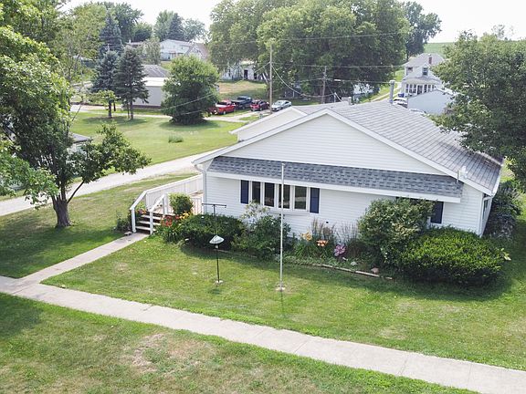 3rd image of 209 Park St