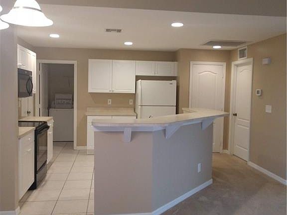3rd image of 2324 NE Juanita Pl
