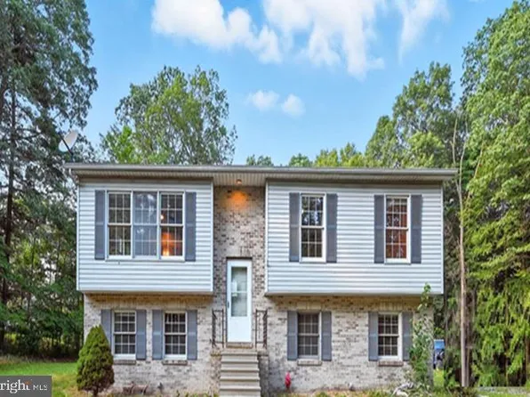 240 Oak Dr, Orrtanna, PA 17353