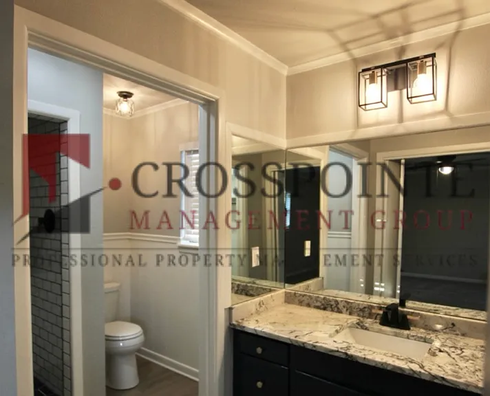 1809 Glen Arbor St — Photo 40