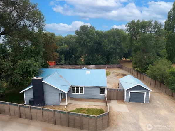 89 Chesaw Road, Oroville, WA 98844