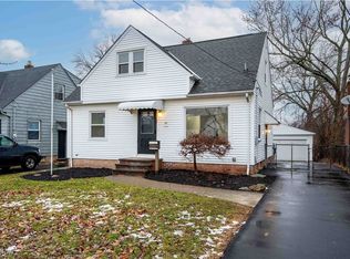 41 Leyton Rd, Bedford, OH 44146