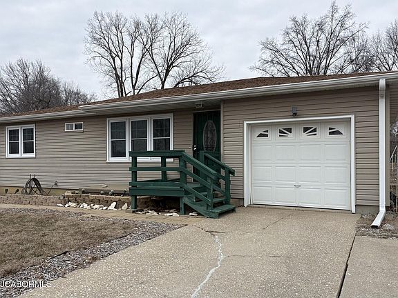 3rd image of 2811 Mulberry Rd