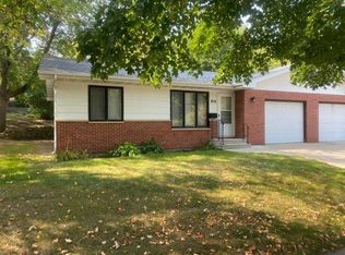 816 S Washington Ave, Saint Peter, MN 56082