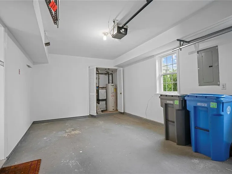 510 Corey Ln — Photo 20