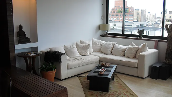 Rented by Elizabeth Robins, LREB | media 37