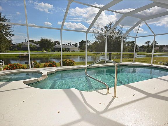 2nd image of 1093 Rotonda Cir