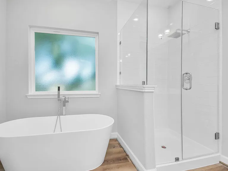 2355 Hoskins Dr — Photo 26