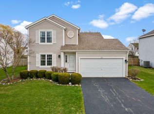 601 Hobart Dr, South Elgin, IL 60177