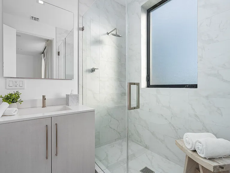 133 N Edinburgh Ave — Photo 19