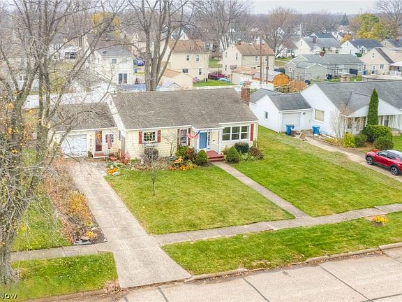 2nd image of 2528 Cleveland Blvd
