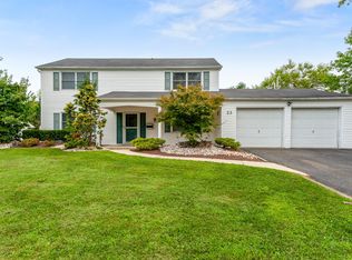 23 Beacon Ln, Aberdeen, NJ 07747