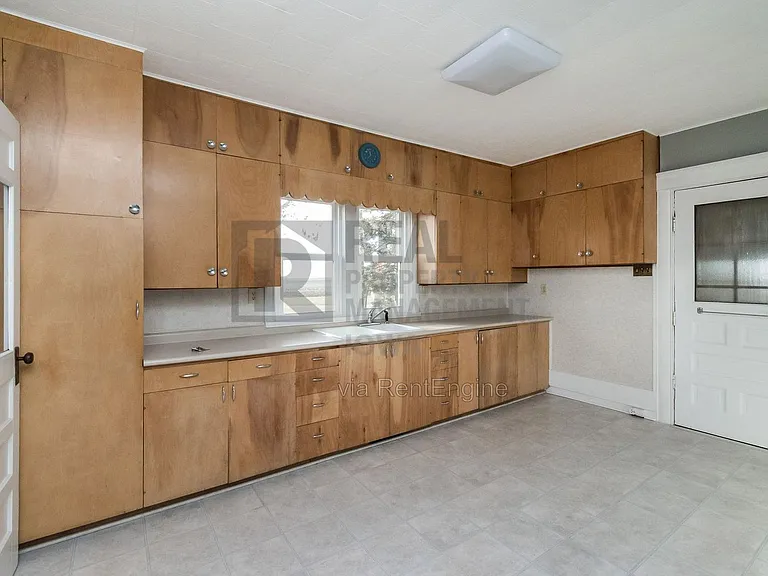 1667 W Ave — Photo 4