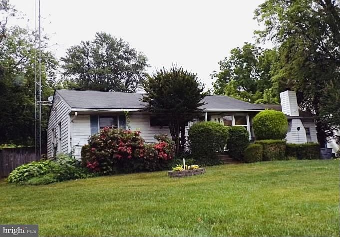1st image of 7104 Vellex Ln