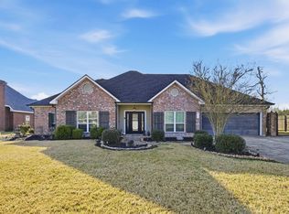 711 Sherry Dr, Sulphur, LA 70663