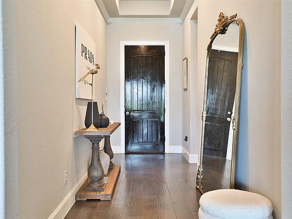 4th image of 2023 Pembrook Pl