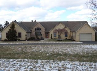 823 Clemens Rd, Telford, PA 18969