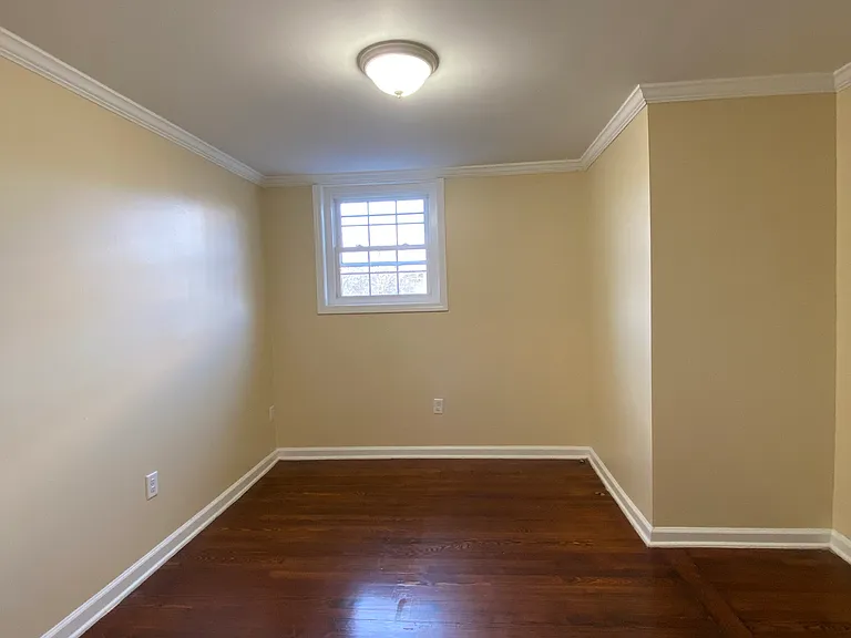 75 Whitney Ave #4A — Photo 9