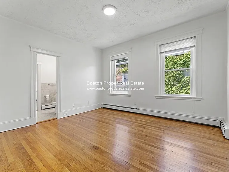 134 Pleasant St #2 — Photo 9