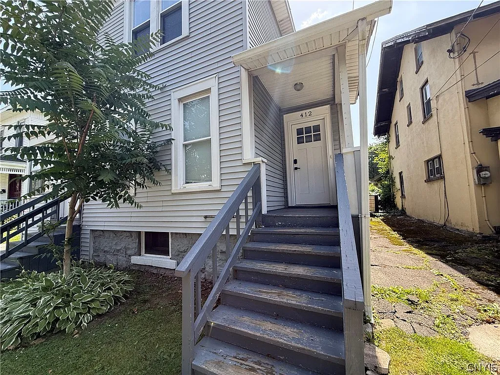 2 bed, 1.0 bath, 849 sqft, $1,500 — Photo 2
