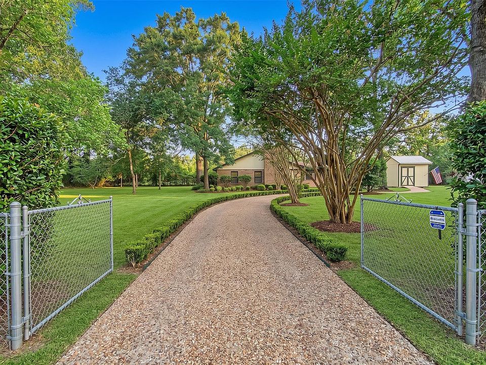 1st image of 6556 Golden Oaks Dr