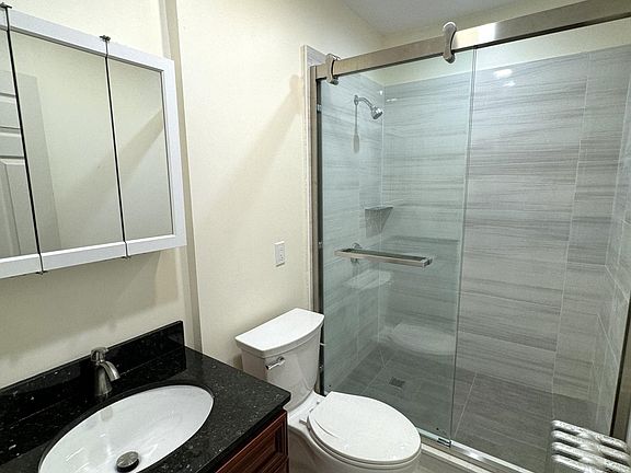 5th image of 73 Safford St #1