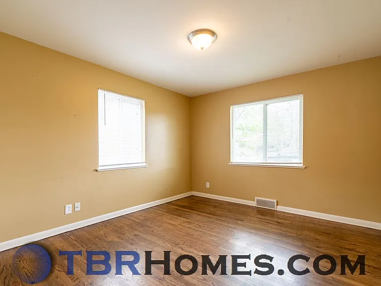 2052 Jamaica St — Photo 11
