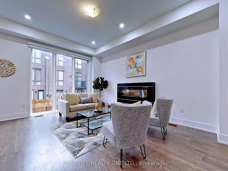 9 Cambray Rd — Photo 5
