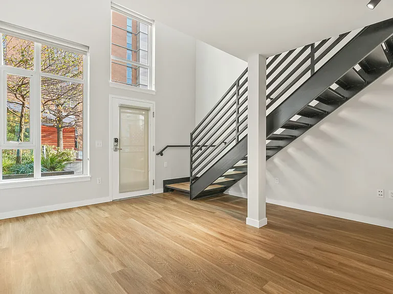 Asa Flats and Lofts — Photo 45