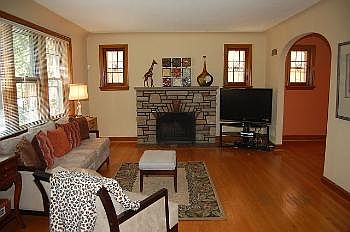 3rd image of 7841 Cornell Ave
