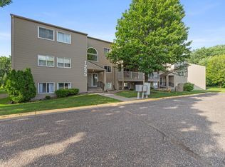 1225 Ferndale St N #B9, Maplewood, MN 55119