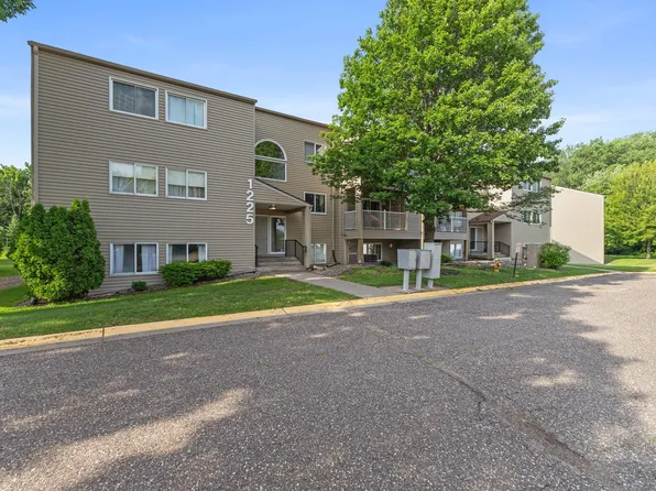 1225 Ferndale St N #B9, Maplewood, MN 55119