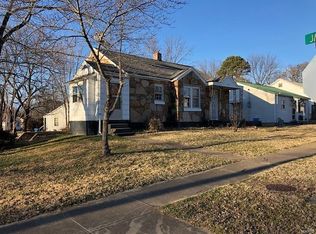 385 W 5th St, Lebanon, MO 65536