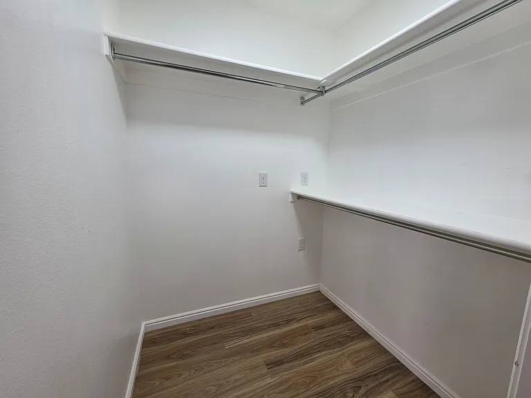 326 N Escalante Dr #B — Photo 8