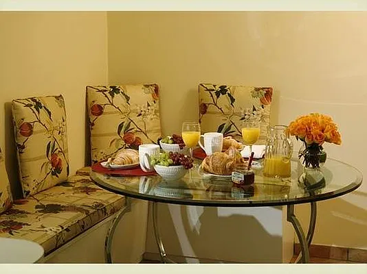 Sold by Stribling | media 1