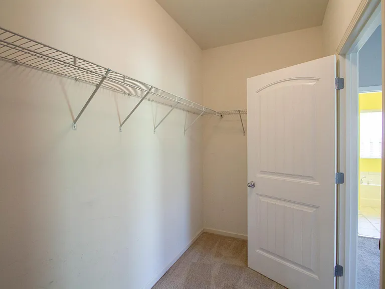 1068 Aronimink Dr — Photo 21