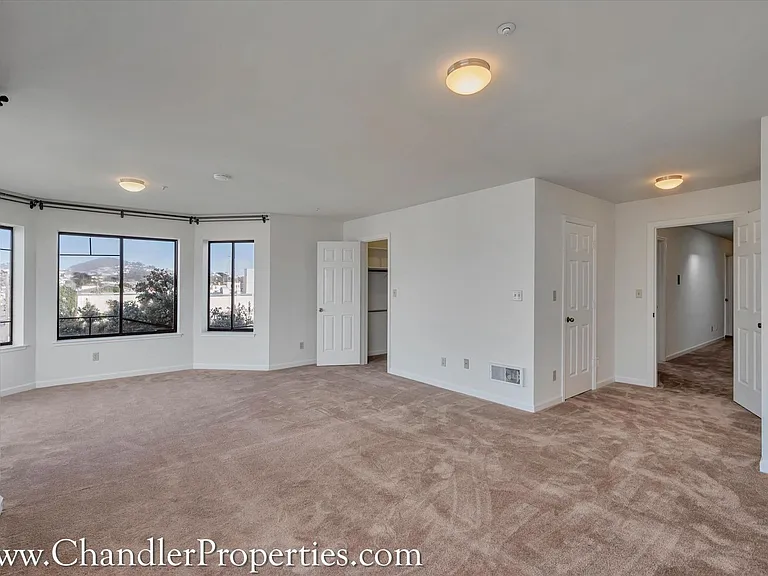 3111 Vicente St — Photo 15