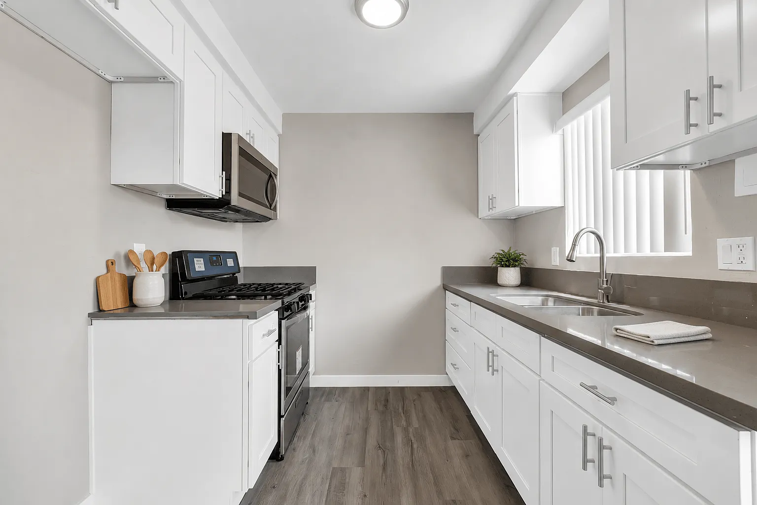 11704 Truro — Photo 1