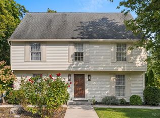 5117 Woodland Dr, Lewiston, NY 14092