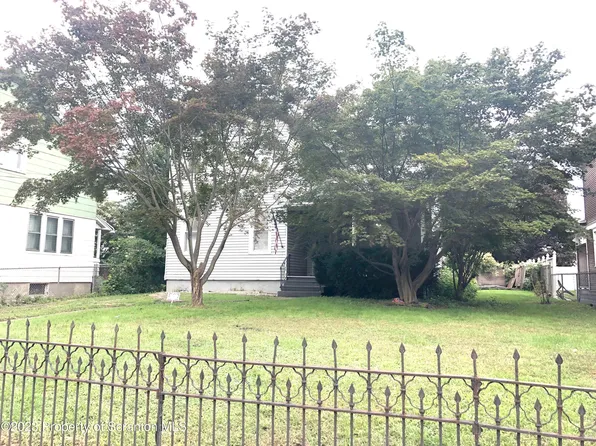 323 New St, Scranton, PA 18509