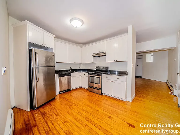 1728 Beacon St #B — Photo 11