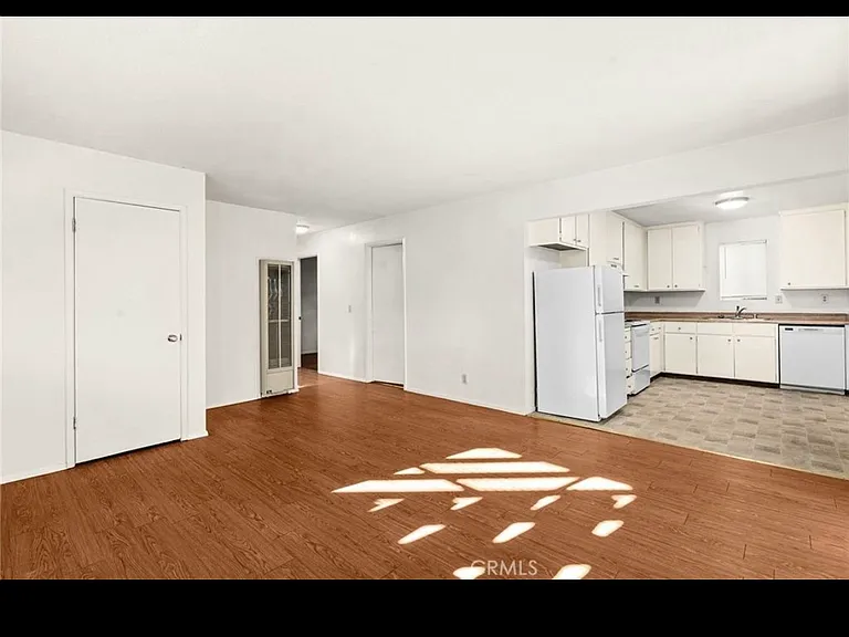 1444 Warner St #A/B — Photo 1