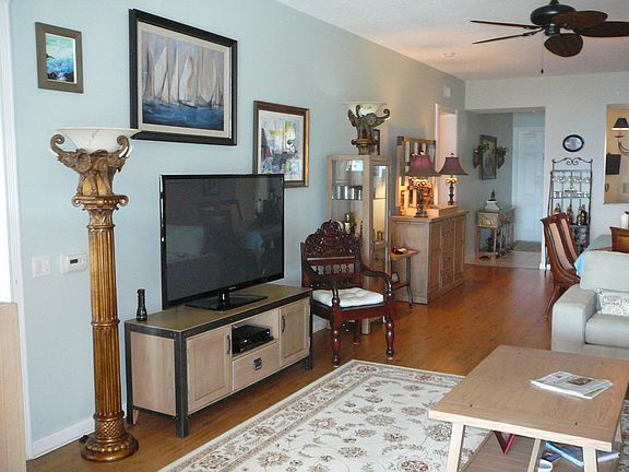 3rd image of 25 Harbour Isle Drive W #Ph-04