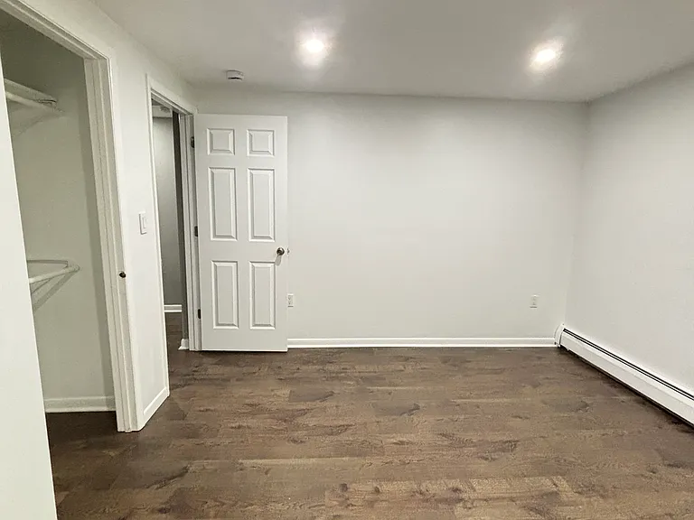 1387 Quinnipiac Ave — Photo 14