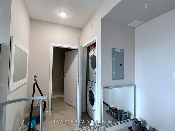 2nd image of 280 Lester St Unit 514