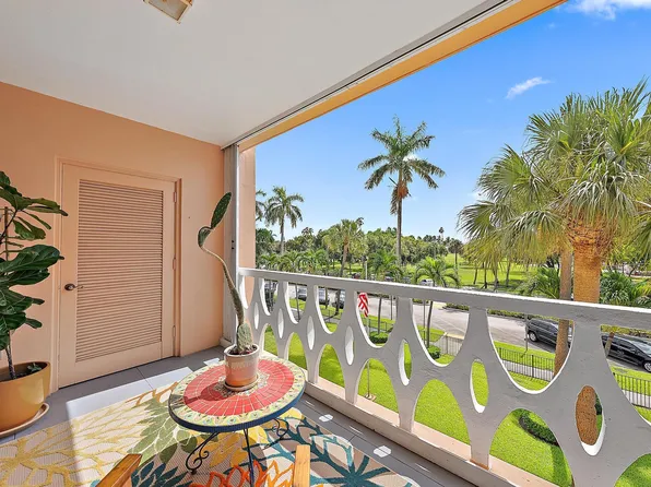 15 S Golfview Road #304, Lake Worth Beach, FL 33460