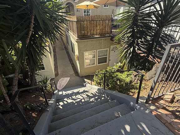 3rd image of 2029 Garnet Ave